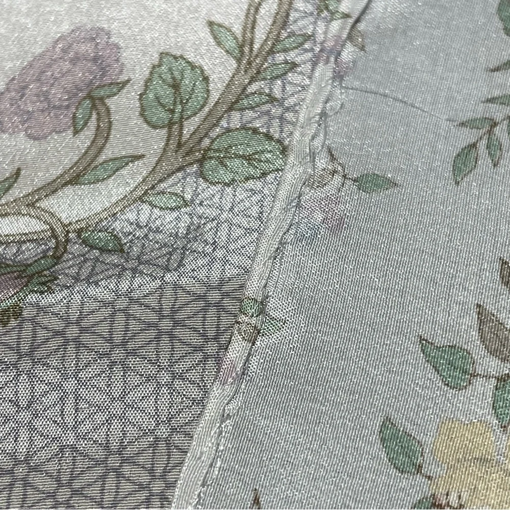 Vintage Liz Claiborne 100% Silk 30x30 Square Scarf Grey Pink Pretty Ditsy Floral